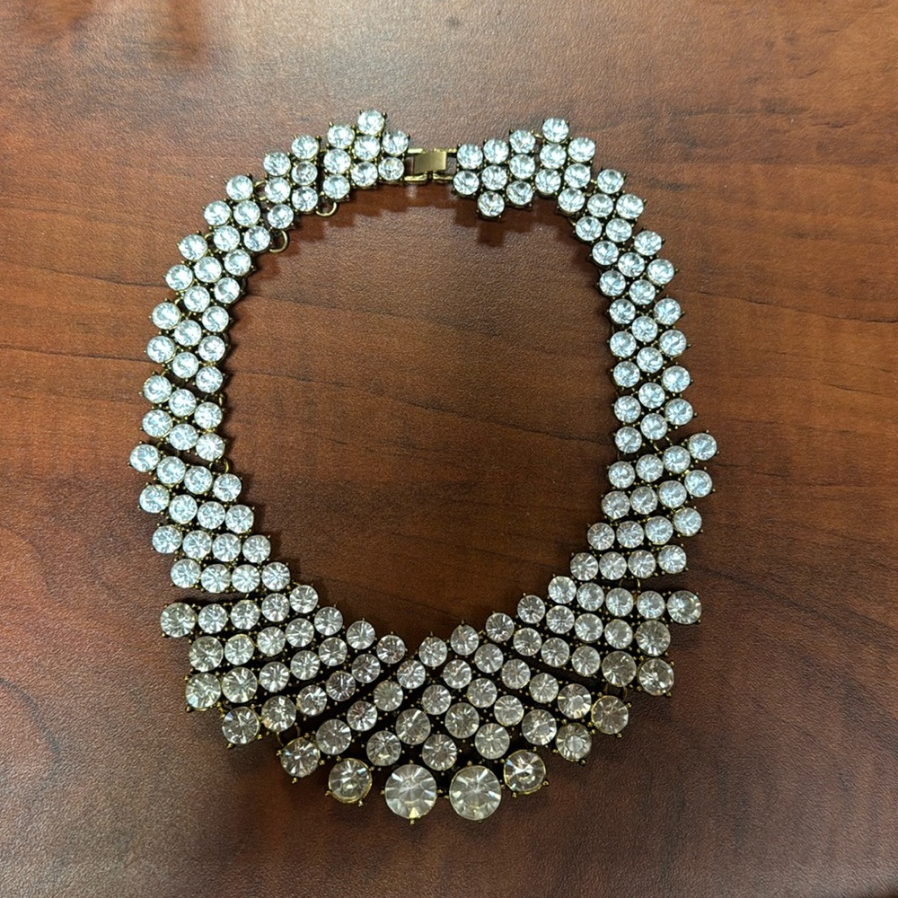 Statement necklace